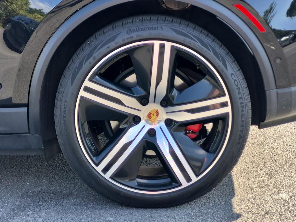 Thumbnail: 2025 Porsche Macan - 7