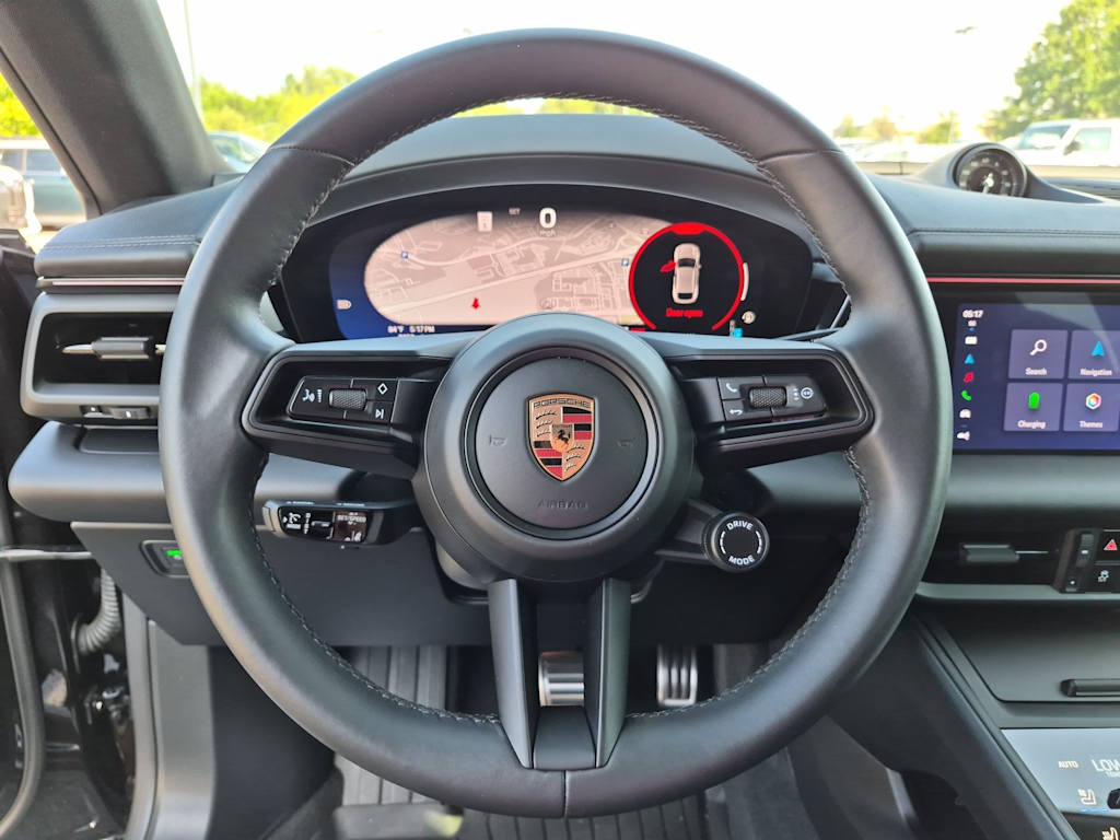 Thumbnail: 2025 Porsche Macan - 12