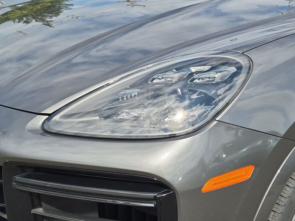 Thumbnail: 2019 Porsche Cayenne - 25