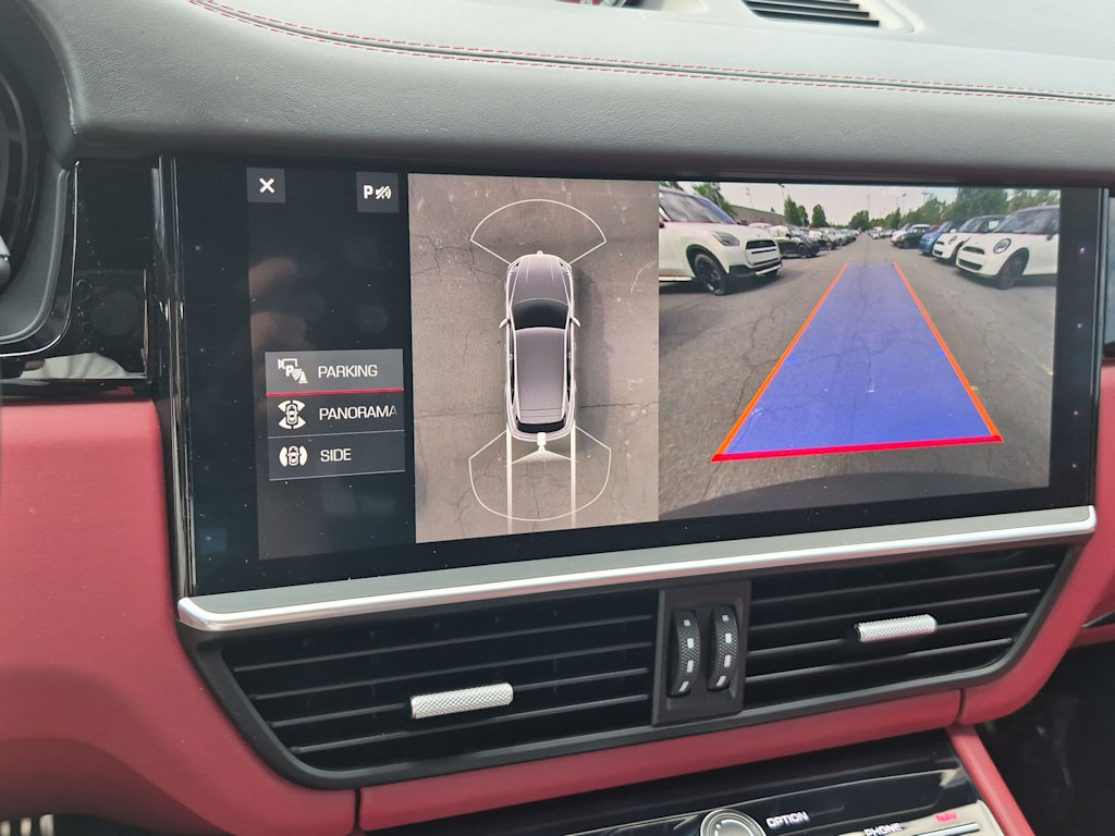 Thumbnail: 2019 Porsche Cayenne - 34