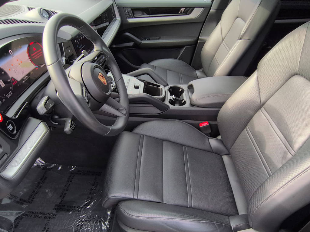 Thumbnail: 2025 Porsche Cayenne - 10