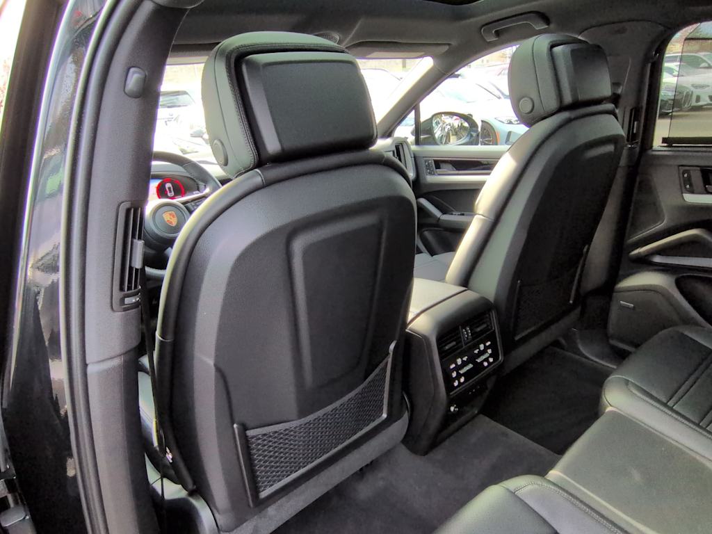 Thumbnail: 2025 Porsche Cayenne - 12