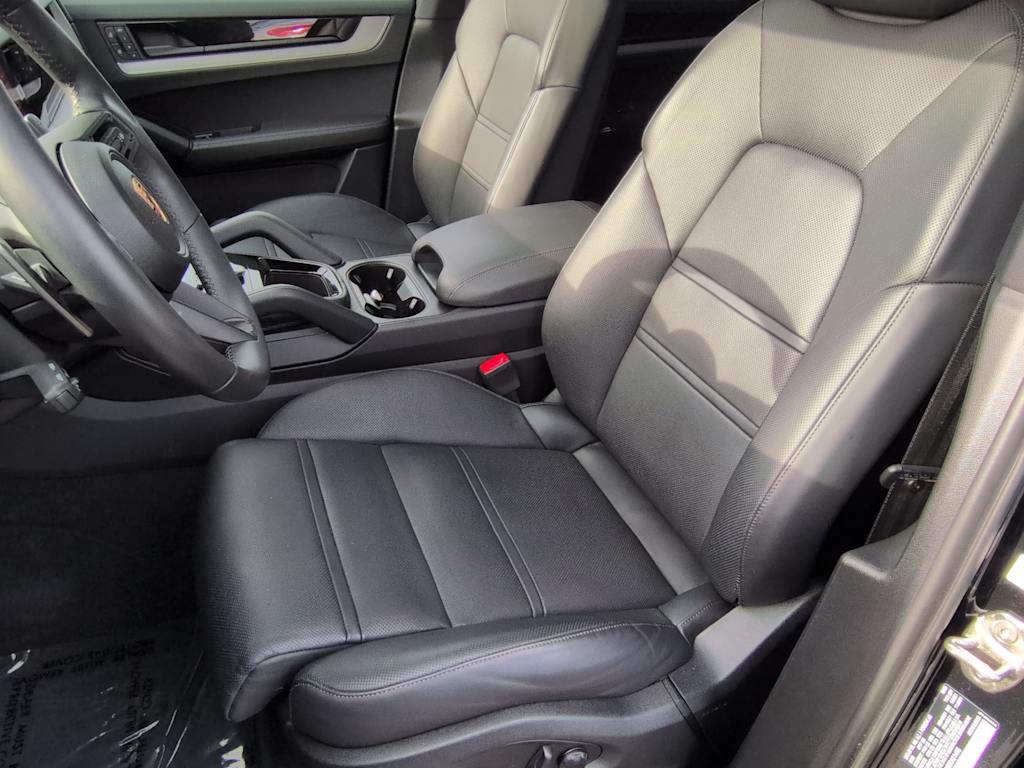 Thumbnail: 2025 Porsche Cayenne - 11