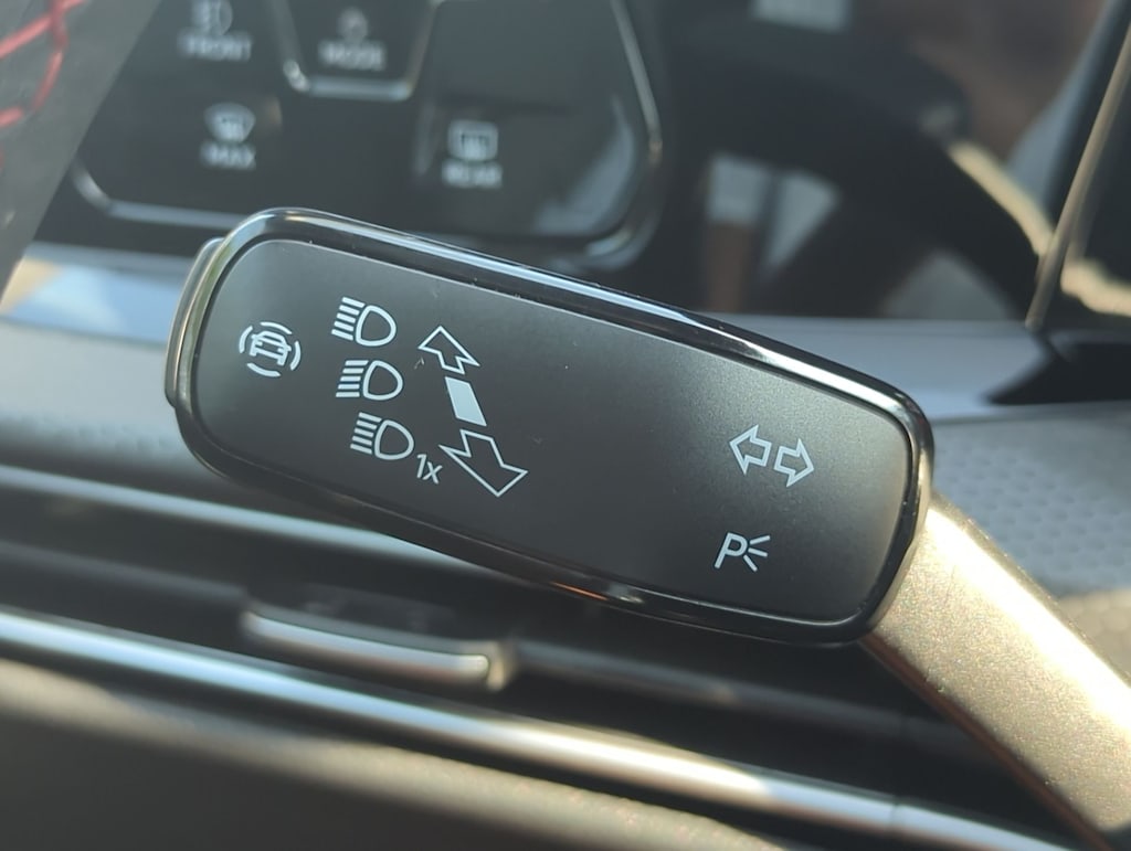 Thumbnail: 2024 Volkswagen Golf - 33