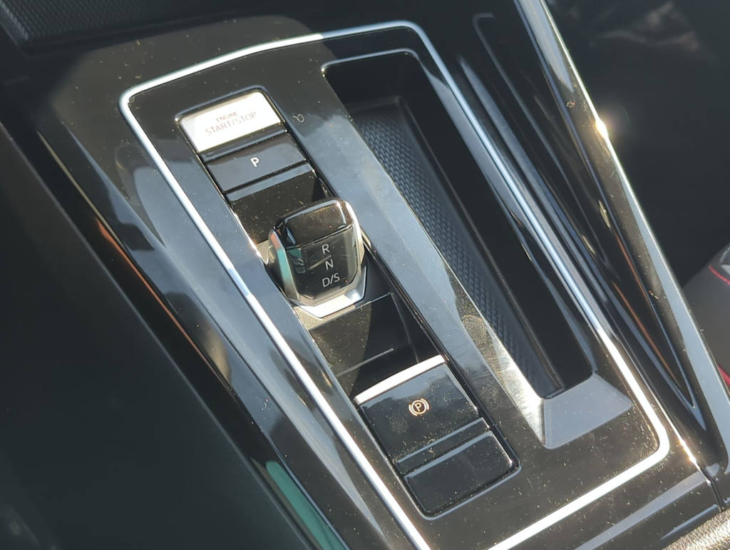 Thumbnail: 2024 Volkswagen Golf - 15