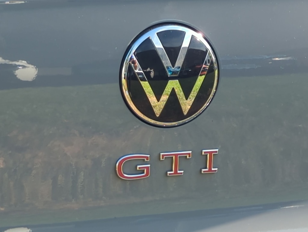 Thumbnail: 2024 Volkswagen Golf - 24