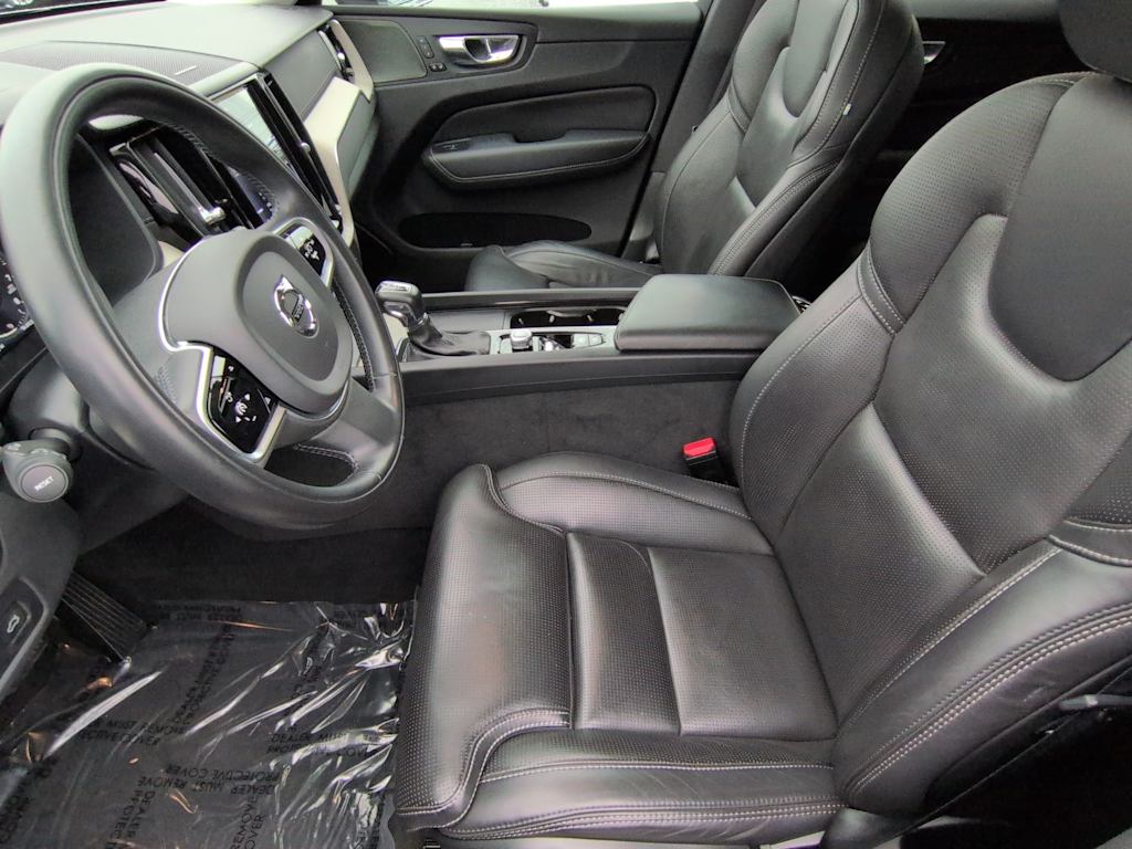 Thumbnail: 2021 Volvo XC60 - 11