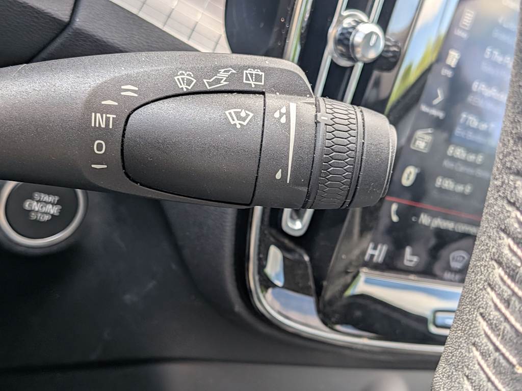 Thumbnail: 2019 Volvo XC40 - 17