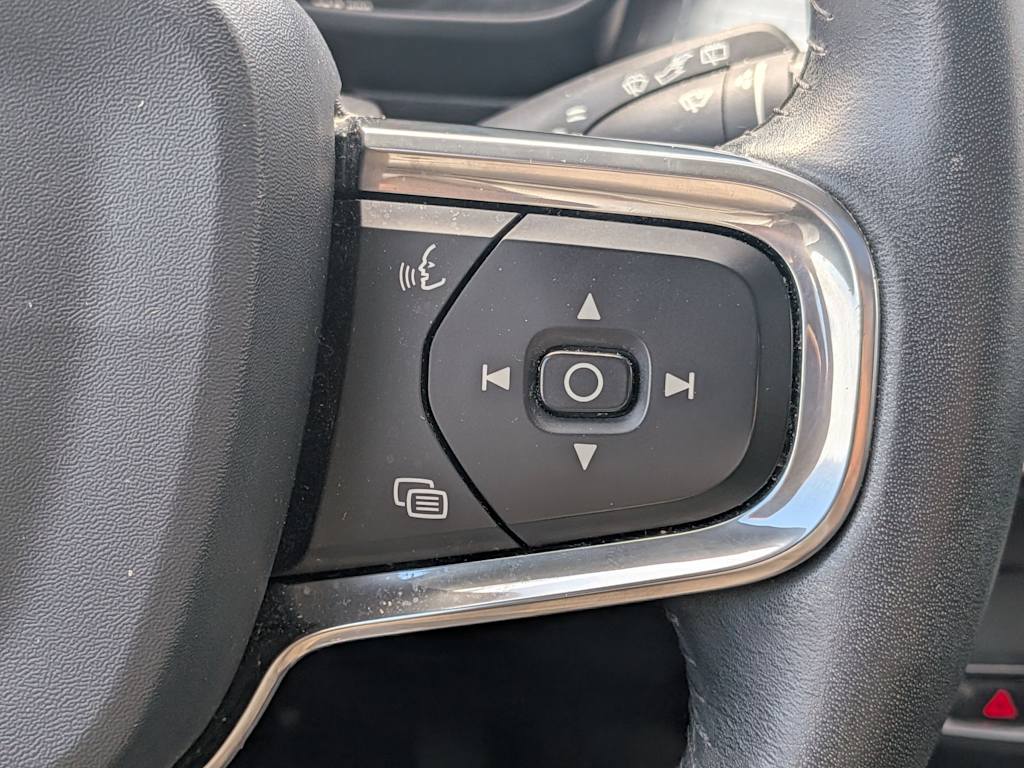 Thumbnail: 2019 Volvo XC40 - 34