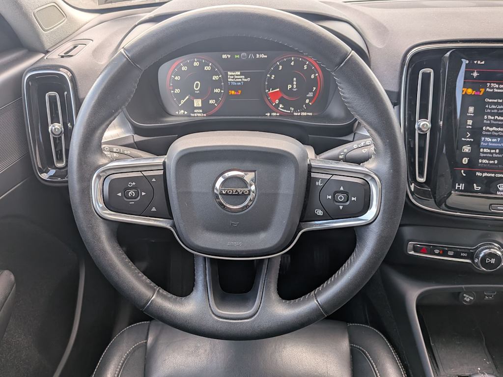 Thumbnail: 2019 Volvo XC40 - 14