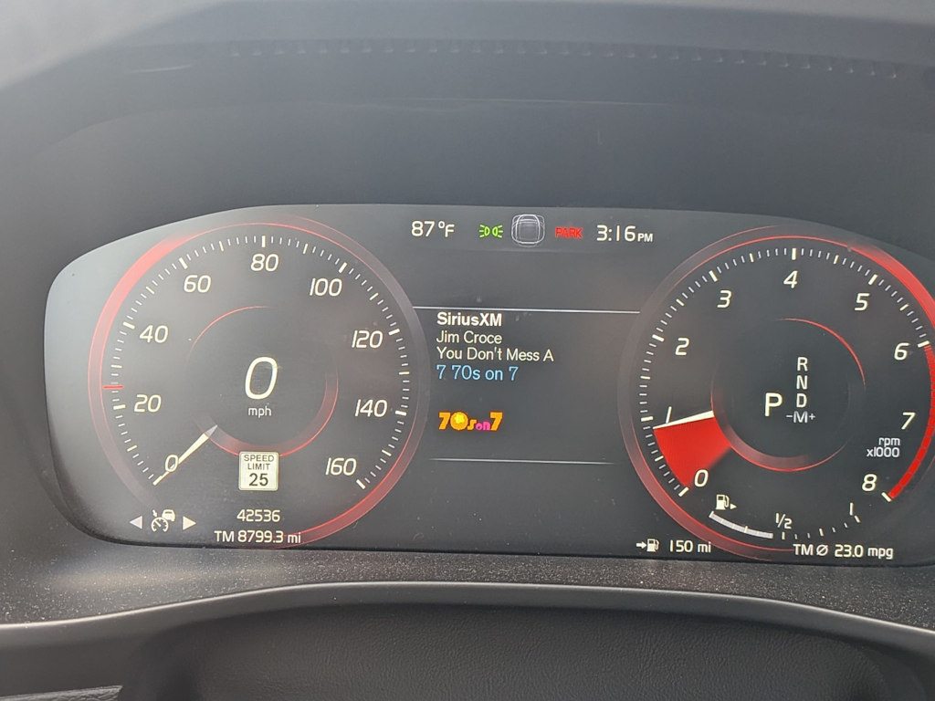 Thumbnail: 2019 Volvo XC40 - 18