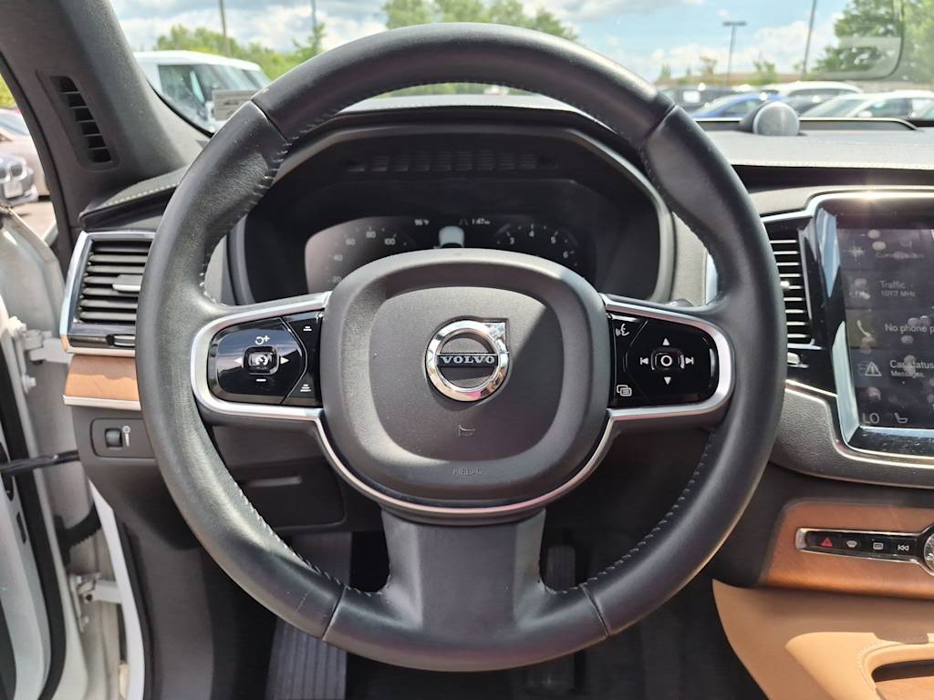 Thumbnail: 2018 Volvo XC90 - 14