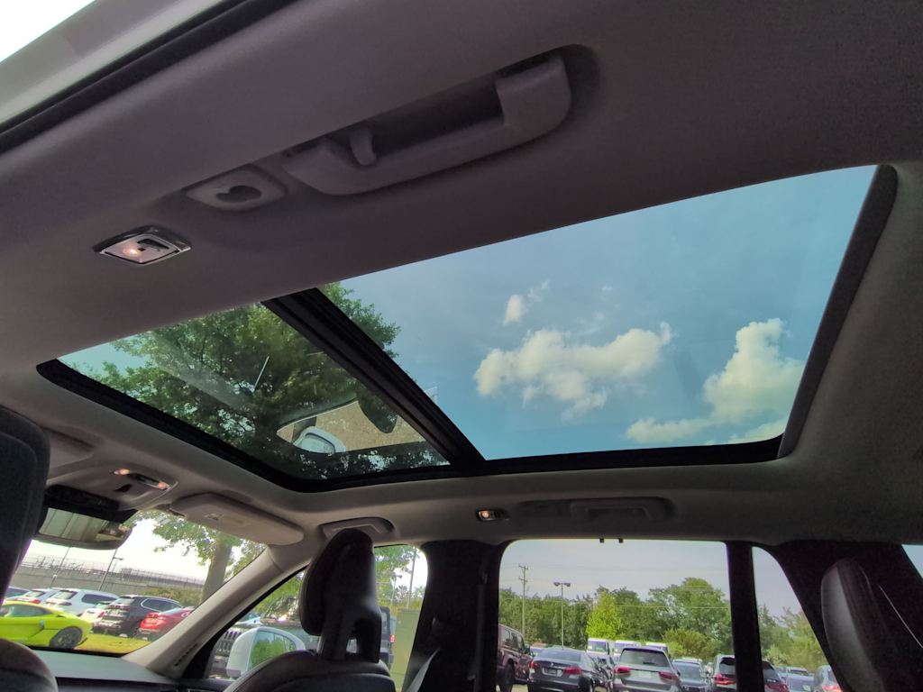 Thumbnail: 2018 Volvo XC90 - 30