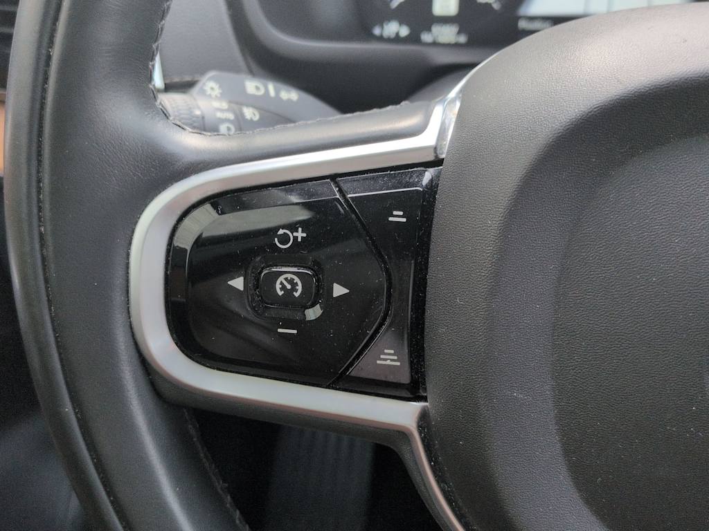 Thumbnail: 2018 Volvo XC90 - 32