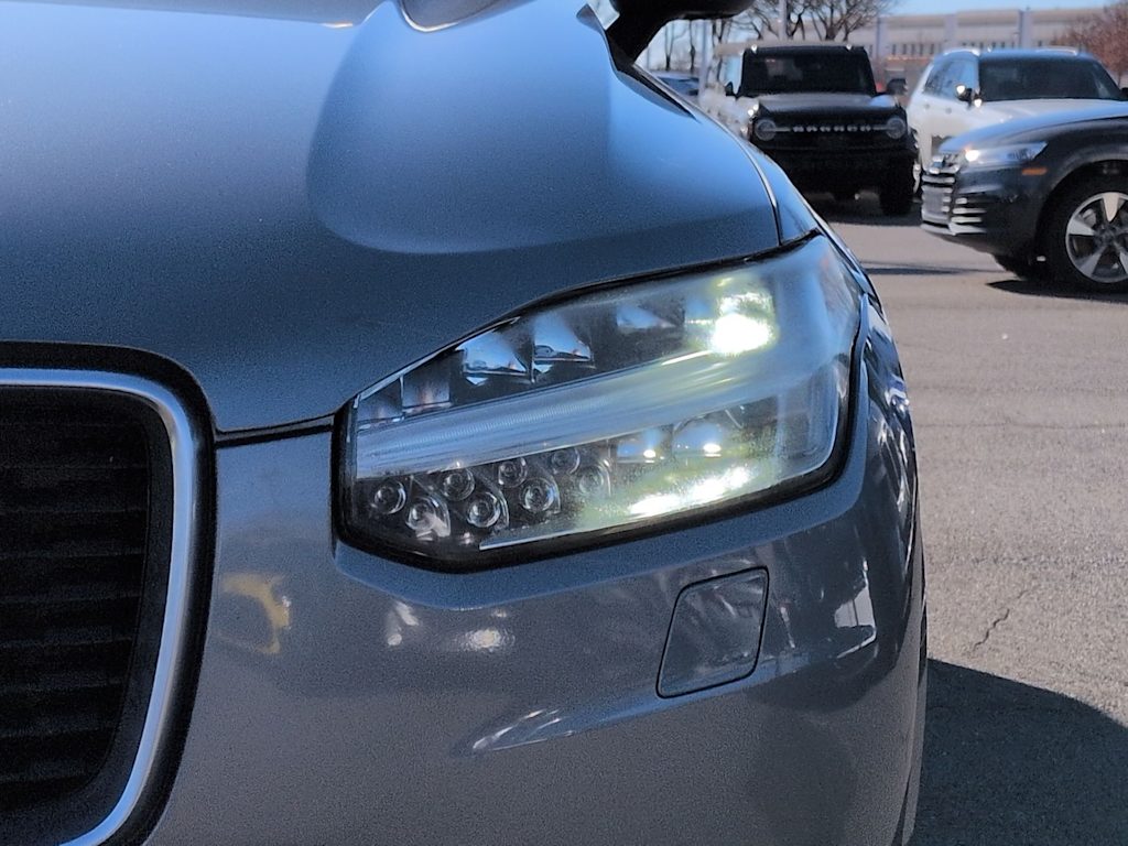 Thumbnail: 2017 Volvo XC90 - 23