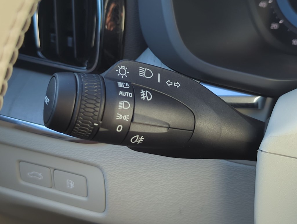 Thumbnail: 2024 Volvo XC60 - 16