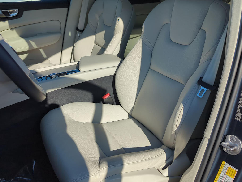 Thumbnail: 2024 Volvo XC60 - 12