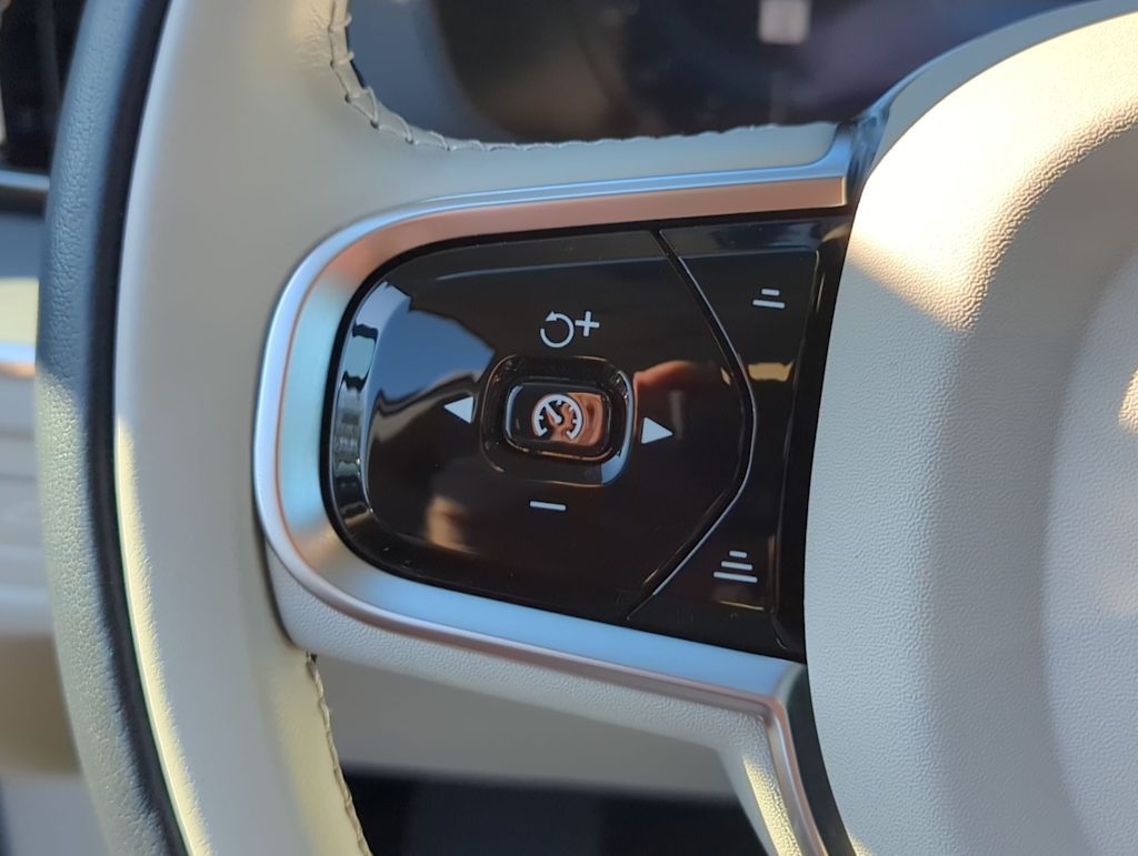 Thumbnail: 2024 Volvo XC60 - 30