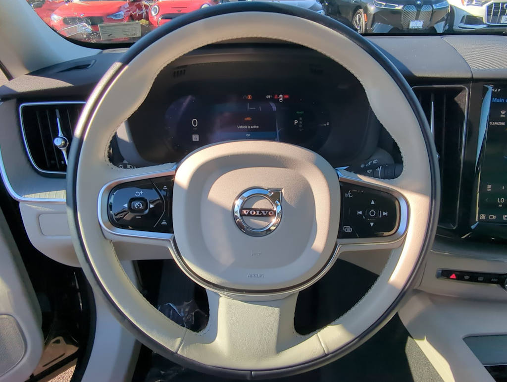 Thumbnail: 2024 Volvo XC60 - 10