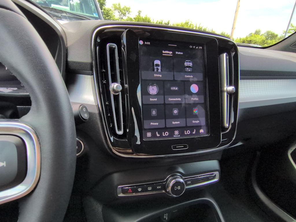 Thumbnail: 2024 Volvo XC40 - 15