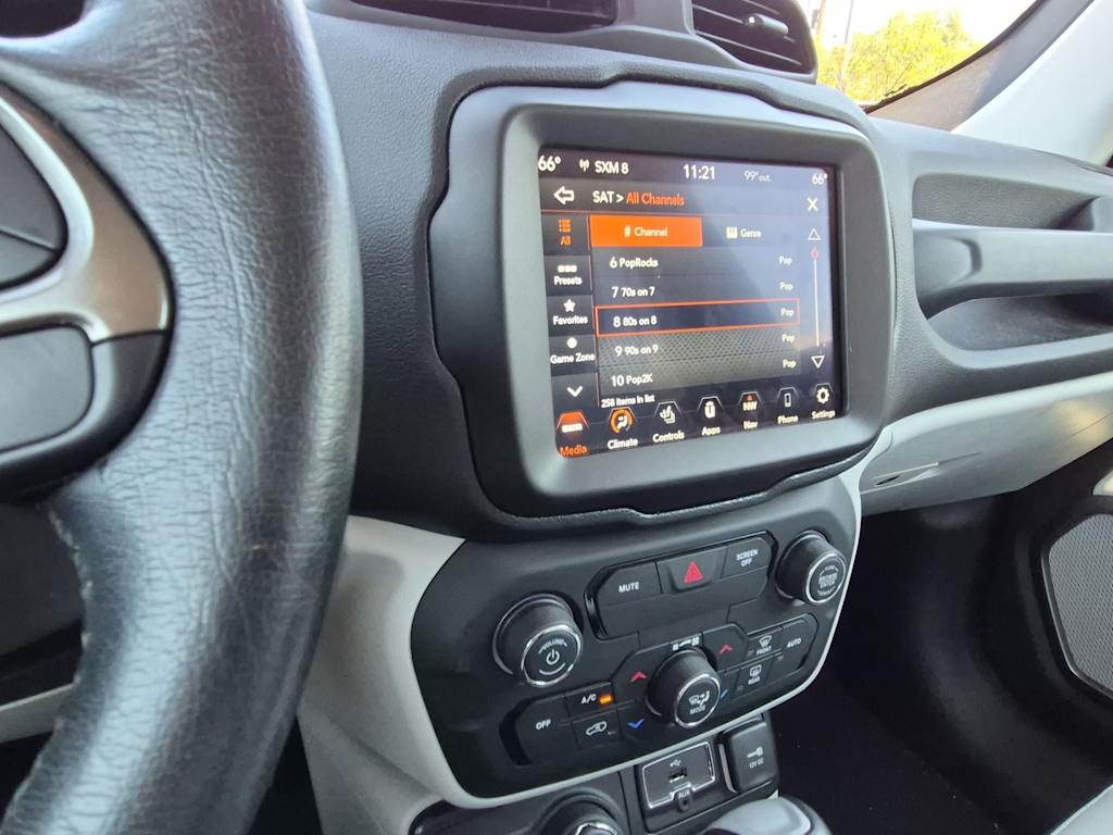 Thumbnail: 2020 Jeep Renegade - 14