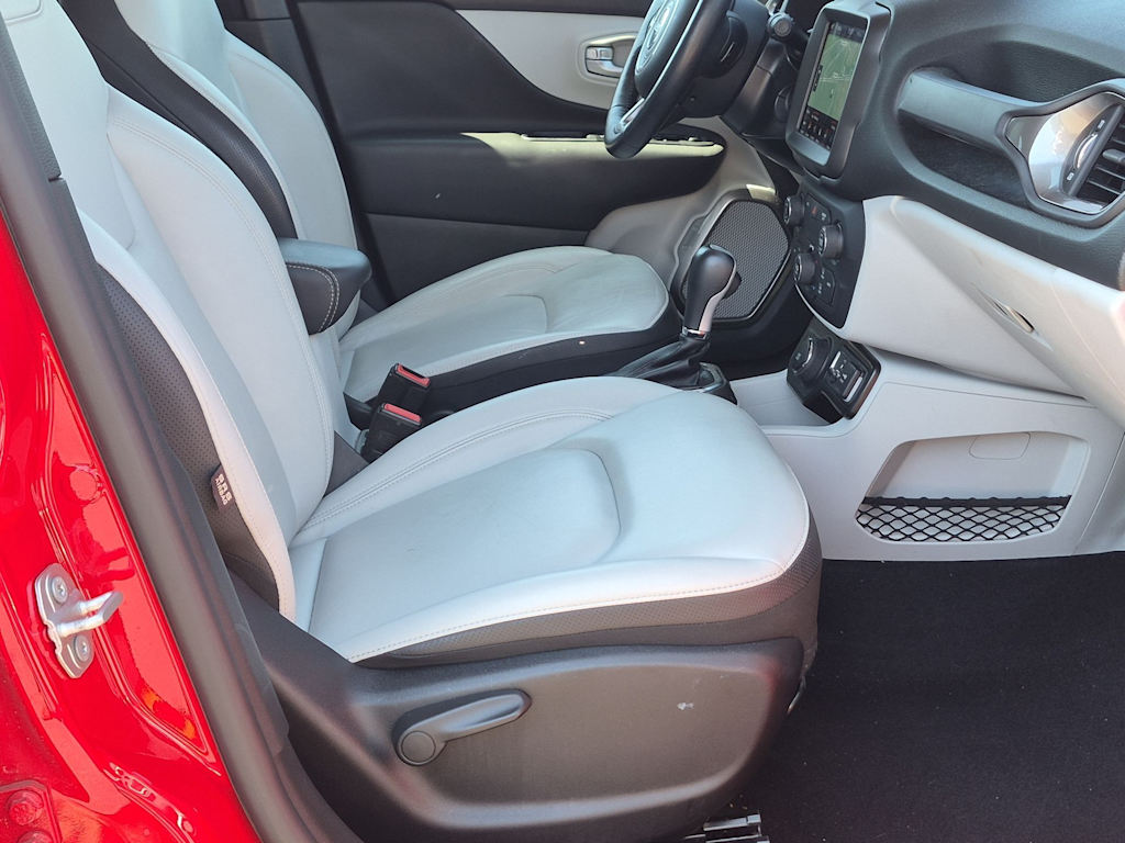 Thumbnail: 2020 Jeep Renegade - 28