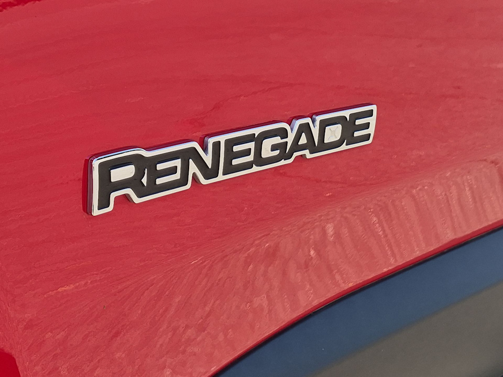 Thumbnail: 2020 Jeep Renegade - 25
