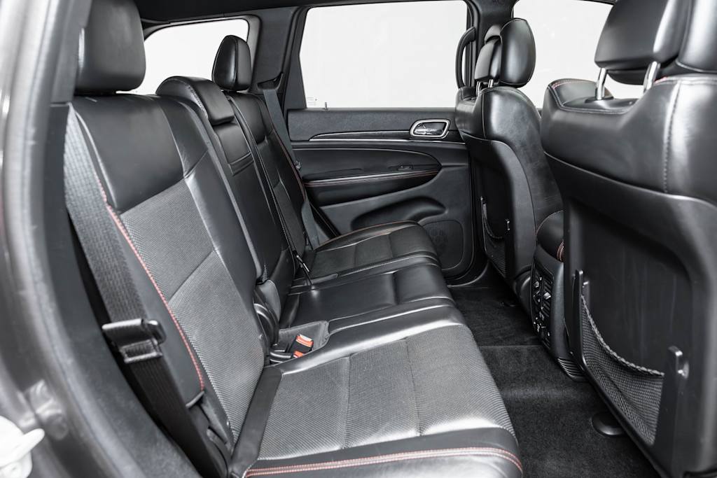 Thumbnail: 2016 Jeep Grand Cherokee - 21