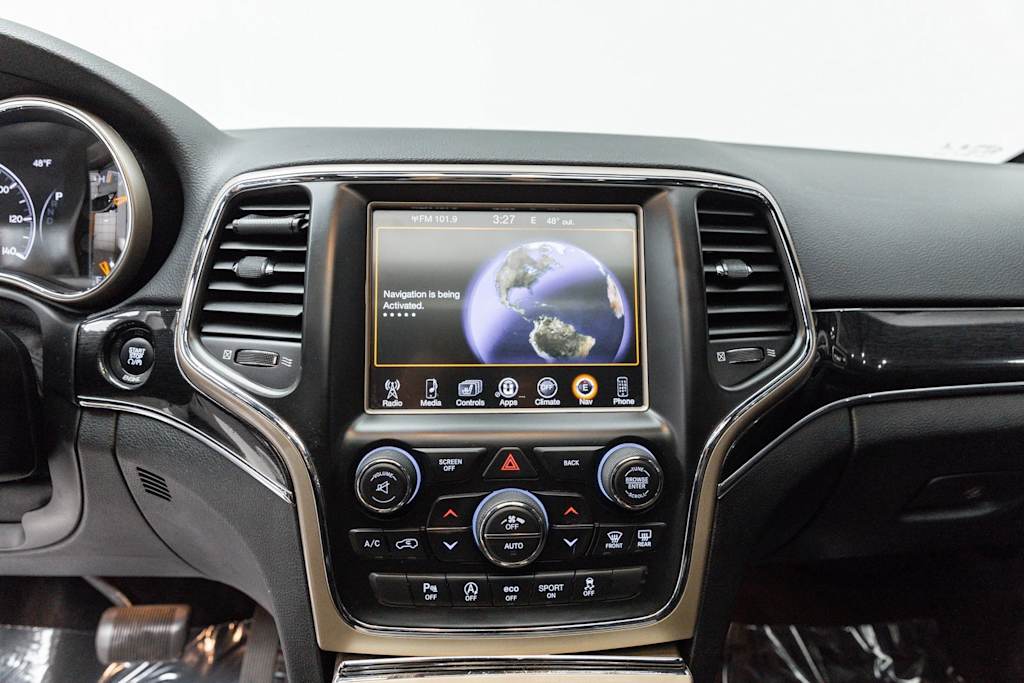 Thumbnail: 2016 Jeep Grand Cherokee - 16