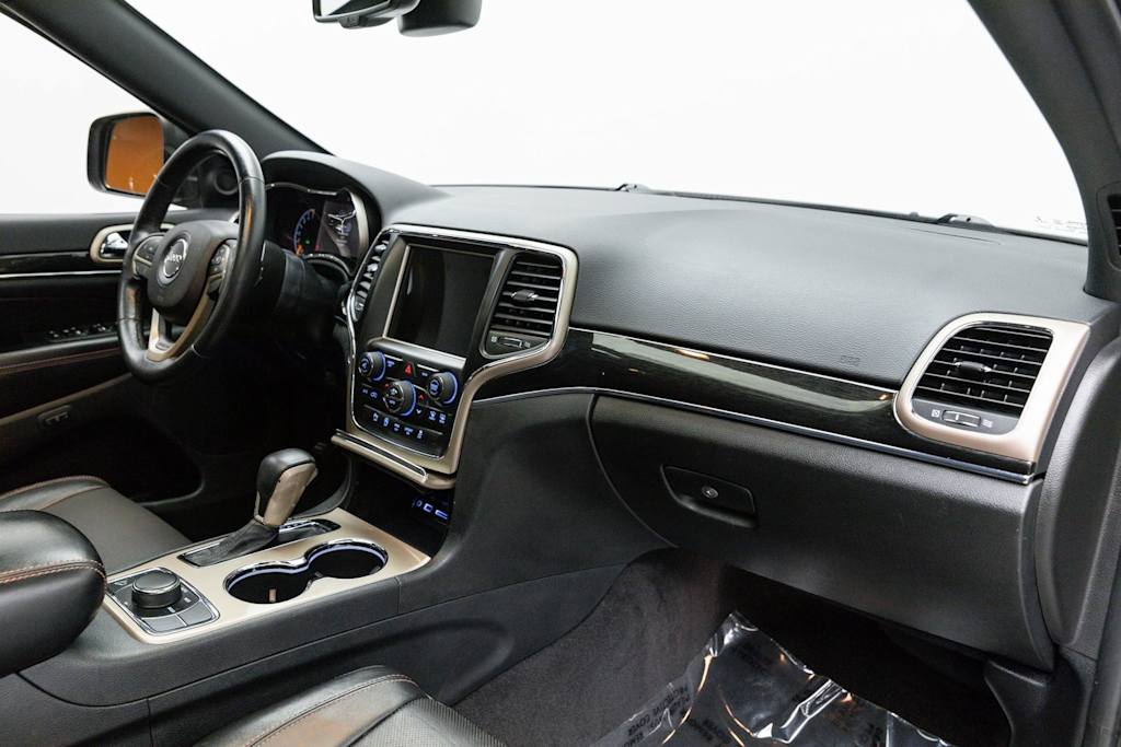 Thumbnail: 2016 Jeep Grand Cherokee - 15