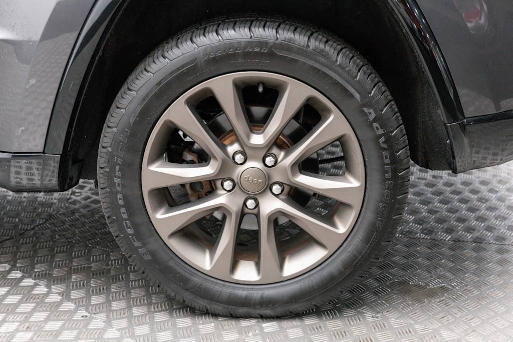 Thumbnail: 2016 Jeep Grand Cherokee - 43