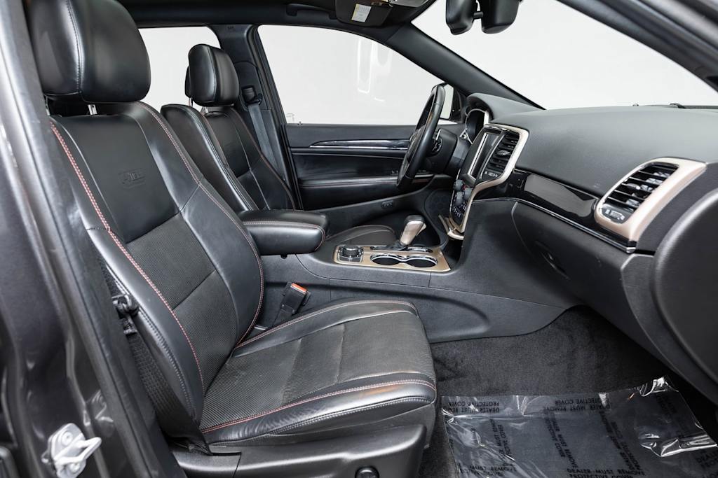 Thumbnail: 2016 Jeep Grand Cherokee - 12