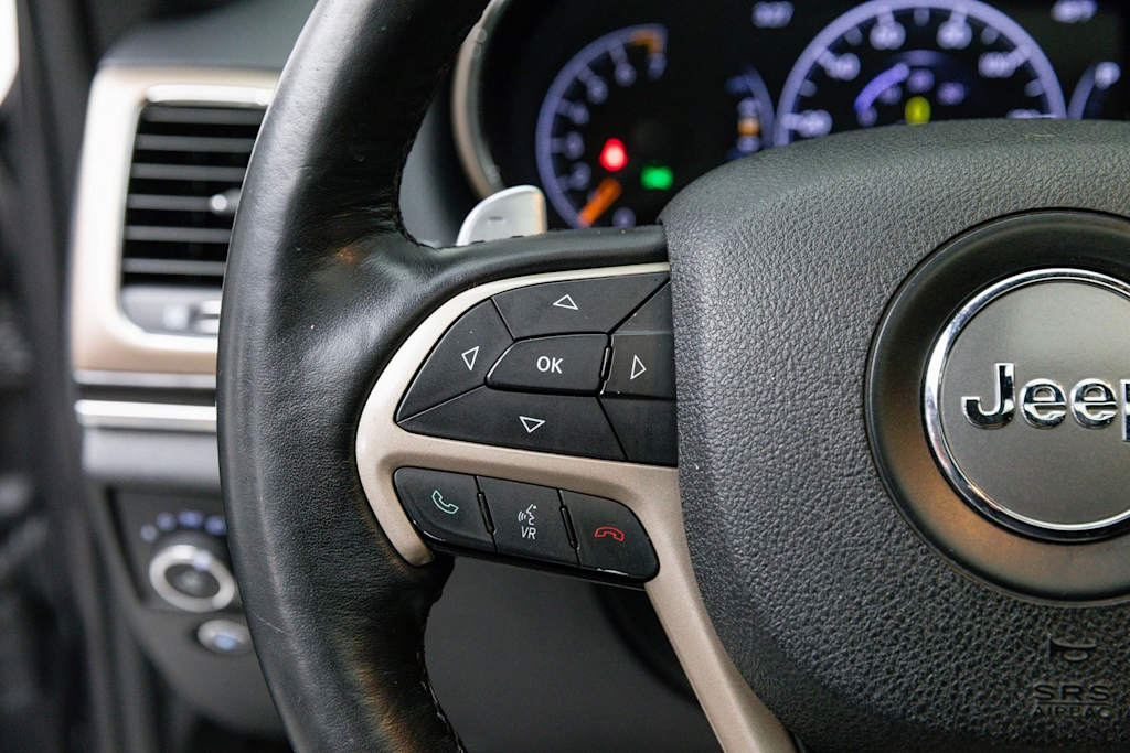 Thumbnail: 2016 Jeep Grand Cherokee - 31