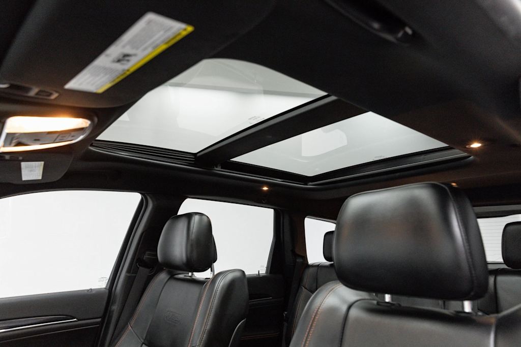 Thumbnail: 2016 Jeep Grand Cherokee - 48