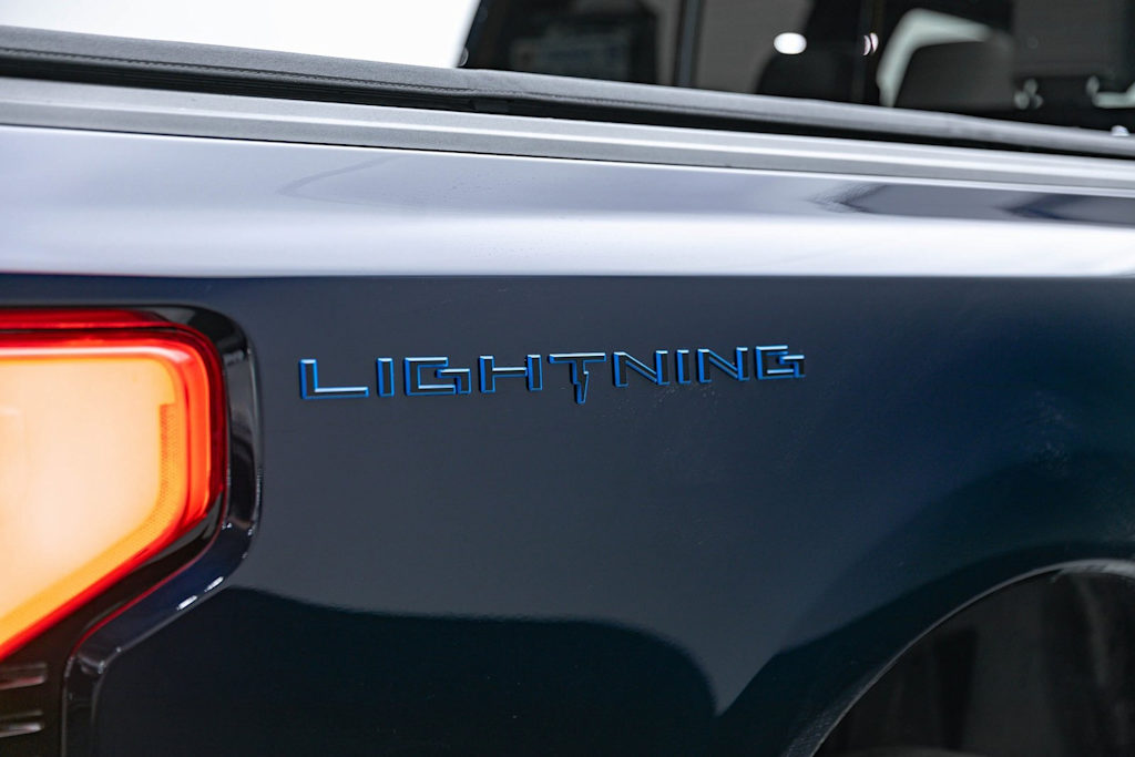 2023 Ford F-150 Lightning Platinum 7