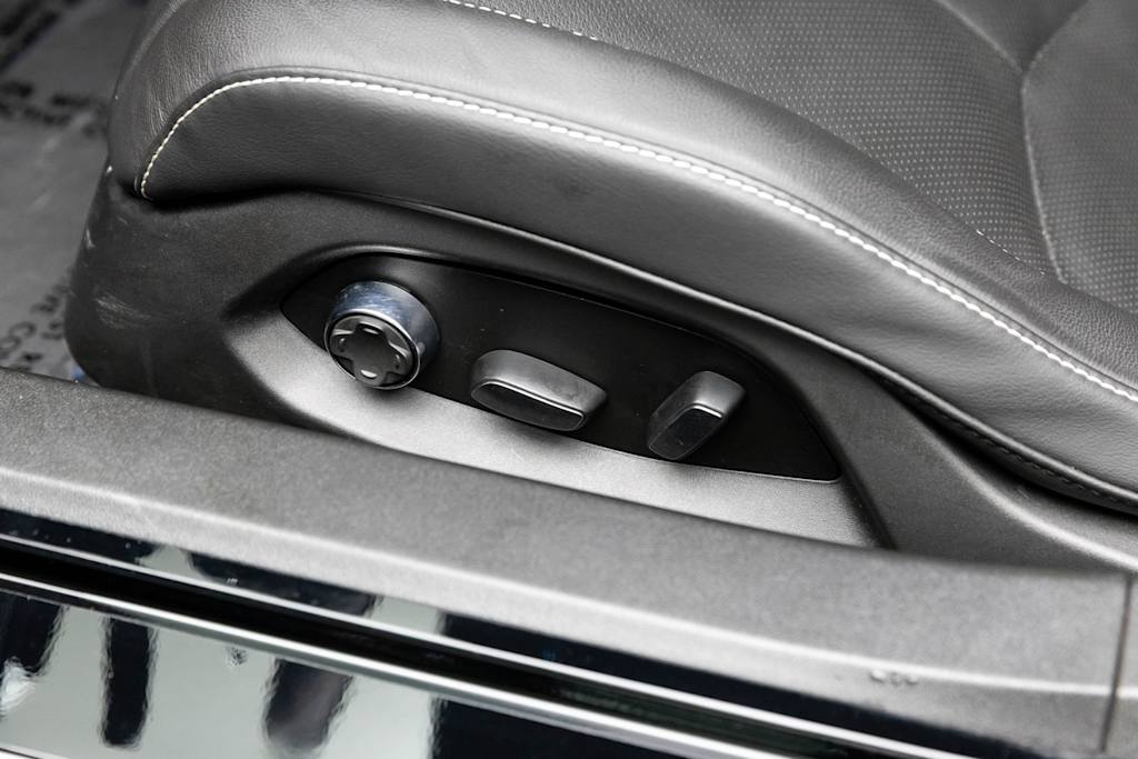 Thumbnail: 2023 Chevrolet Corvette - 31