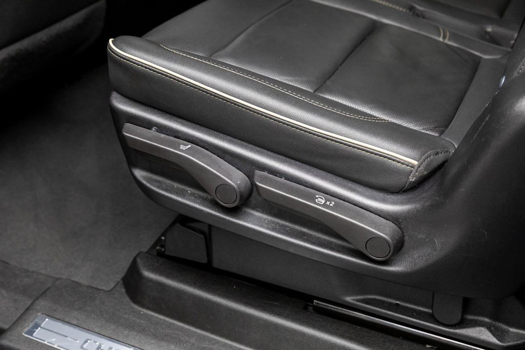 Thumbnail: 2024 Chevrolet Suburban - 35