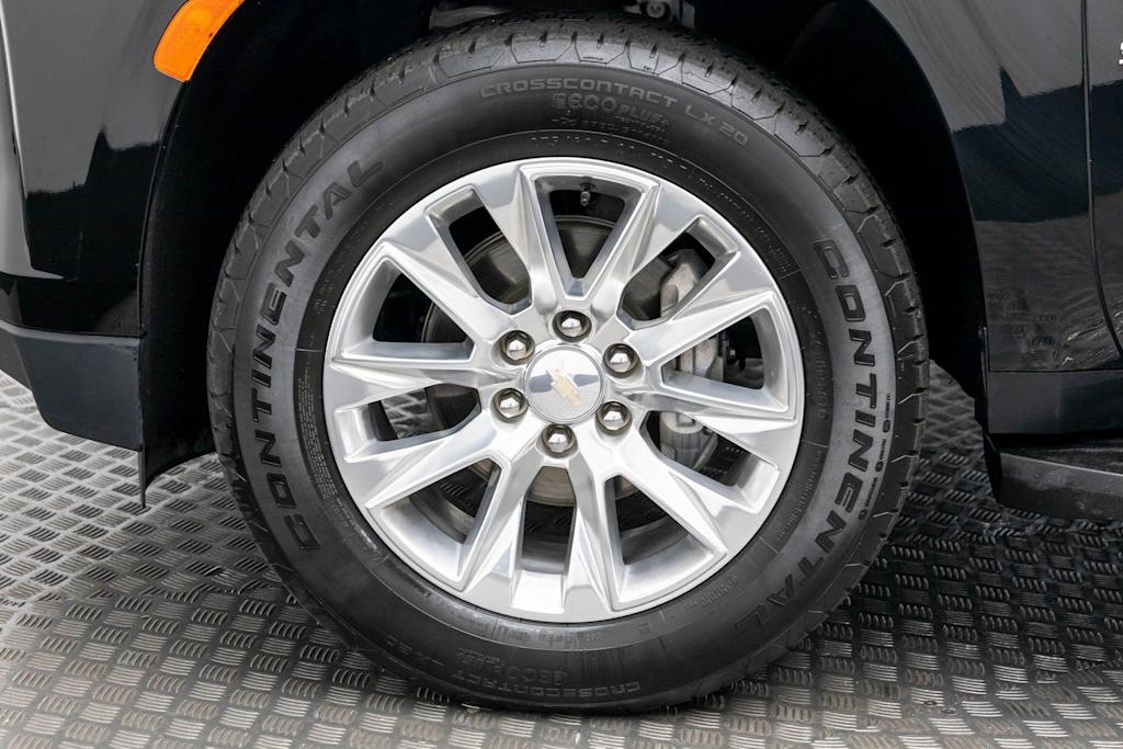 Thumbnail: 2024 Chevrolet Suburban - 7