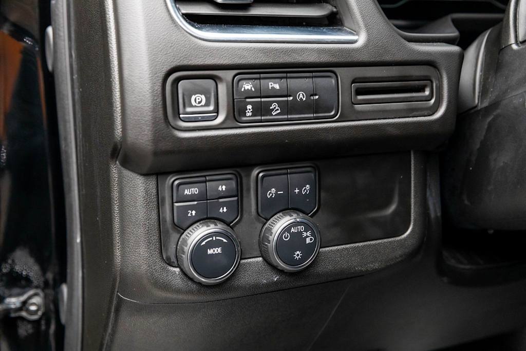 Thumbnail: 2024 Chevrolet Suburban - 28