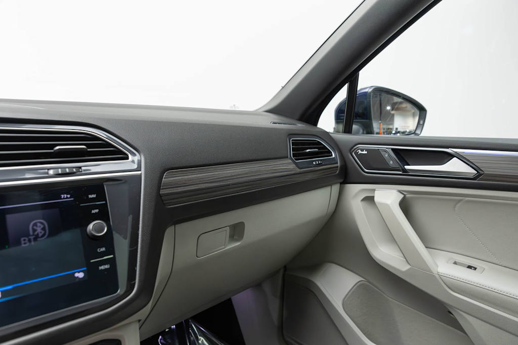 Thumbnail: 2023 Volkswagen Tiguan - 36