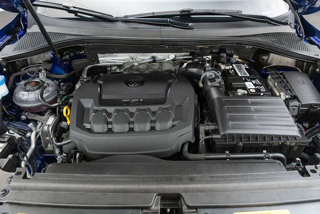 Thumbnail: 2023 Volkswagen Tiguan - 8