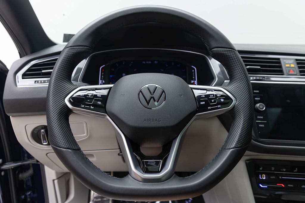 Thumbnail: 2023 Volkswagen Tiguan - 9