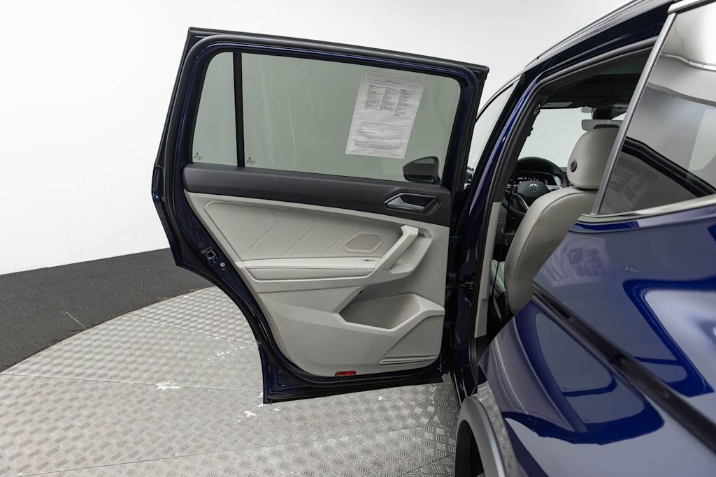 Thumbnail: 2023 Volkswagen Tiguan - 37