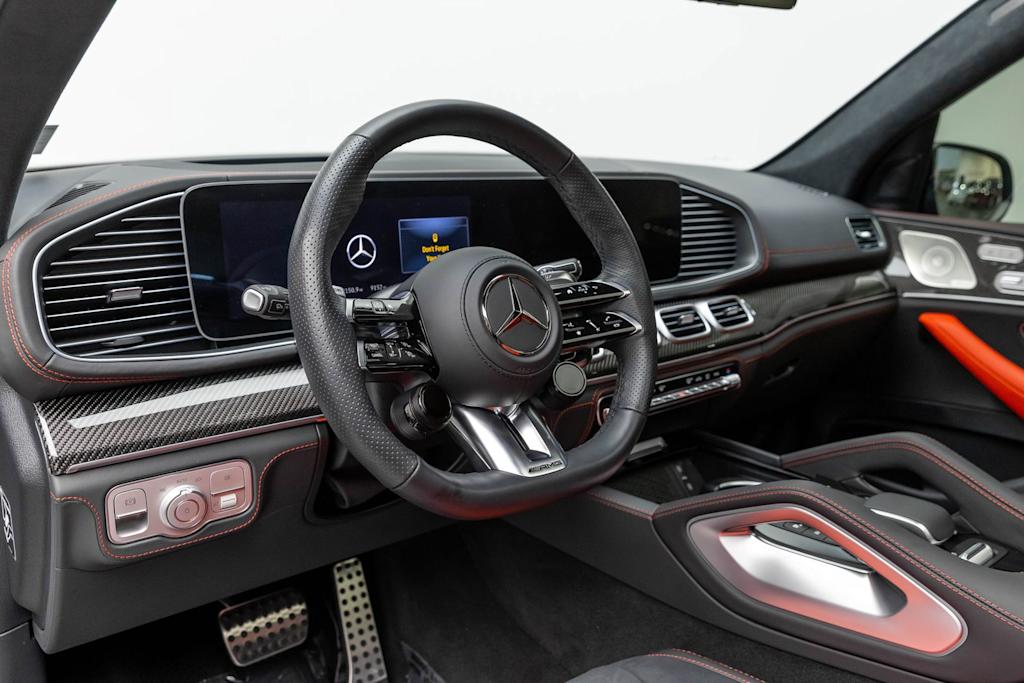Thumbnail: 2025 Mercedes-Benz GLE - 2