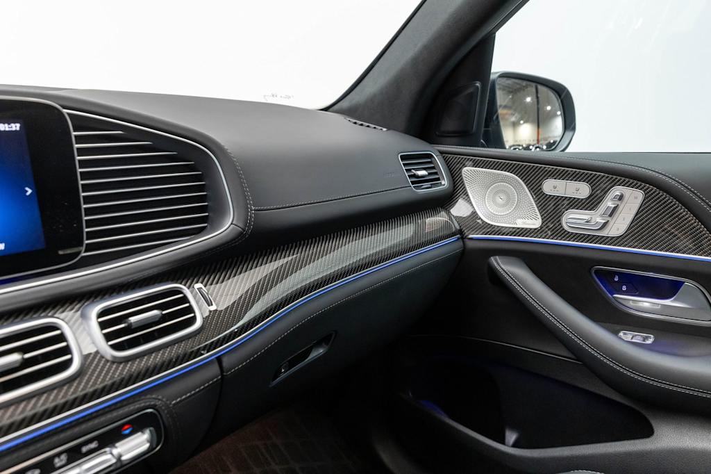 Thumbnail: 2025 Mercedes-Benz GLE - 35