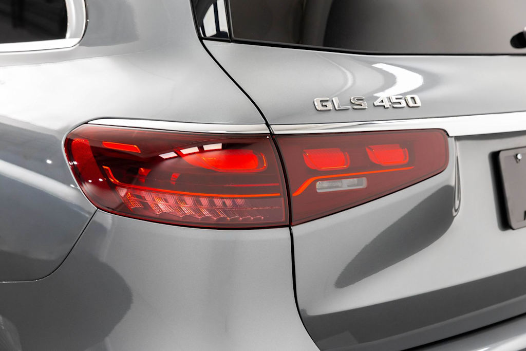Thumbnail: 2025 Mercedes-Benz GLS - 65