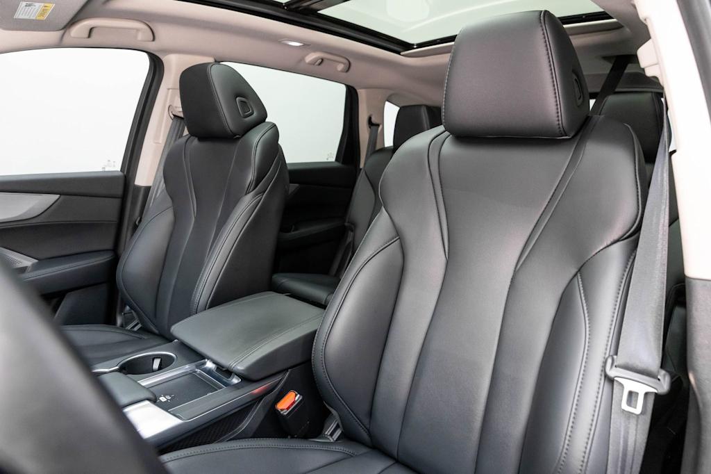 Thumbnail: 2023 Acura MDX - 12