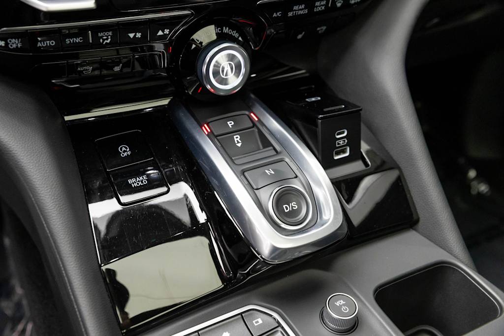 Thumbnail: 2023 Acura MDX - 16