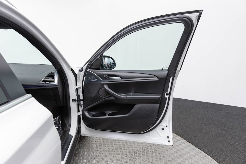Thumbnail: 2022 BMW X3 - 53