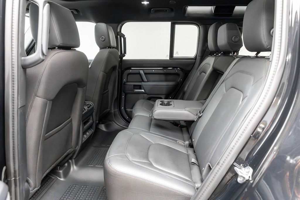 Thumbnail: 2025 Land Rover Defender - 19